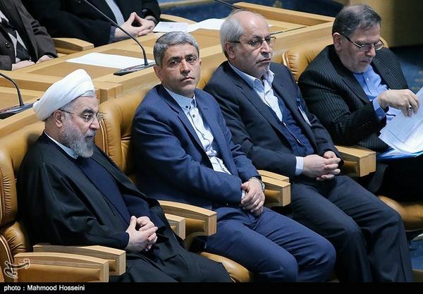 تصاویر :  نخستین همایش اقتصاد ایران با حضور رئیس جمهور