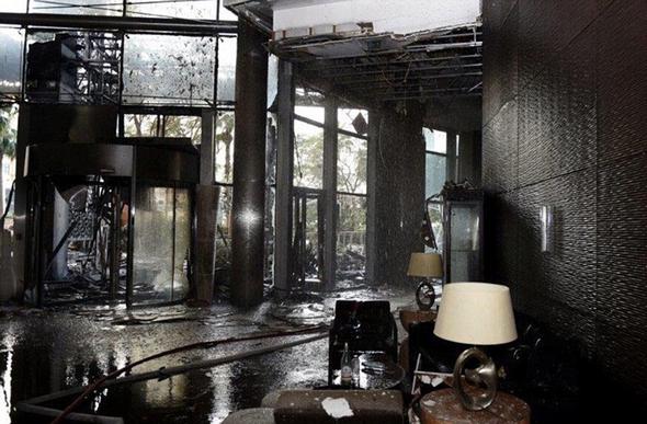 تصاویر : آتش سوزی در هتل 63 طبقه دوبی