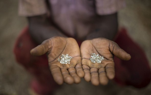 تصاویر : یک روز در معدن الماس