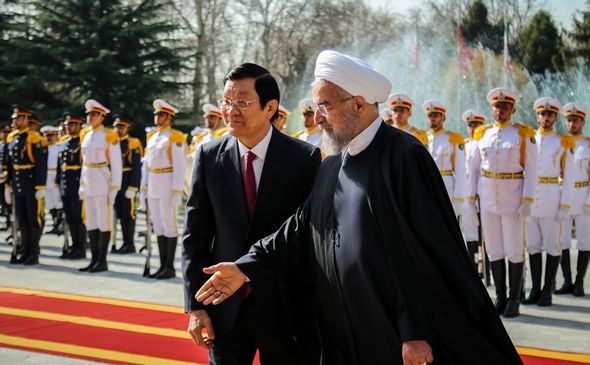 تصاویر : استقبال رسمی روحانی از رئیس جمهور ویتنام
