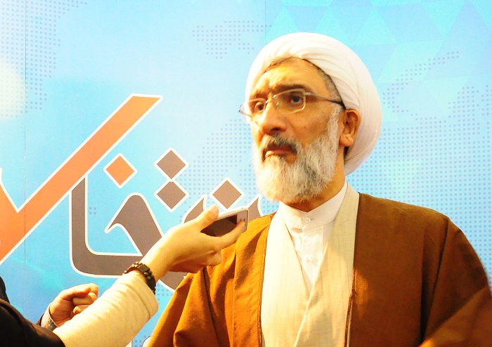 پورمحمدی: از حضور سیدحسن خمینی در انتخابات خبرگان استقبال می کنیم / به جای اینکه به یکدیگر انگ نفوذ بزنیم، باید مانع نفوذ شویم