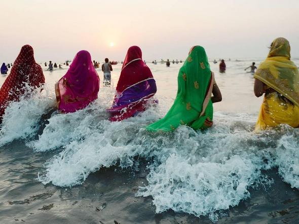 تصاویر : آیین عجیب هندو در هند