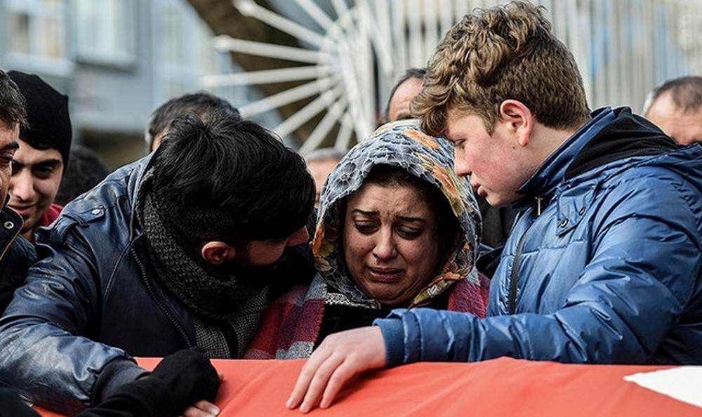 تصاویر : تشییع قربانیان حمله استانبول