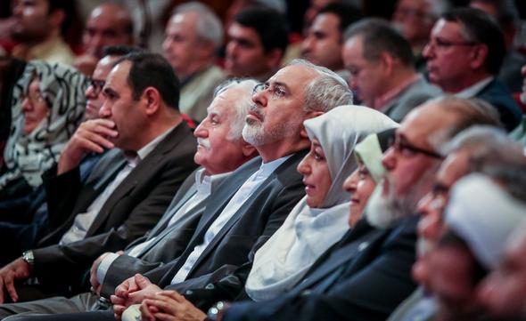 تصاویر : ظریف و همسرش در جشنواره فیلم سبز