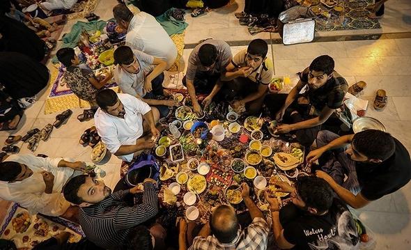 تصاویر : افطار در نجف