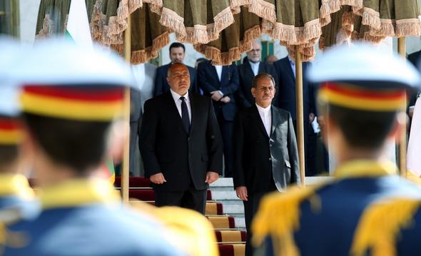 تصاویر : استقبال رسمی از نخست وزیر بلغارستان