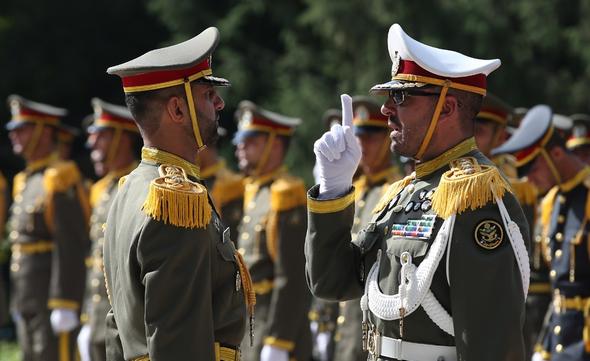 تصاویر : استقبال رسمی از نخست وزیر بلغارستان