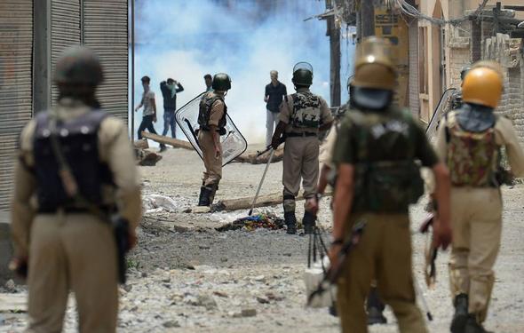 تصاویر : اعتراضات خونین در کشمیر‎