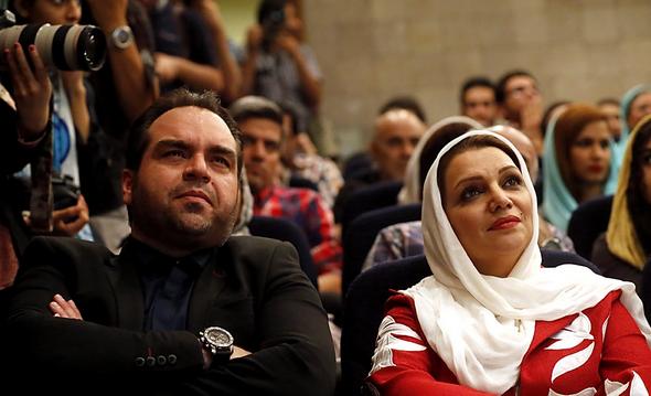 تصاویر : هنرمندان در جشن تولد امین تارخ تصاویر : هنرمندان در جشن تولد امین تارخ