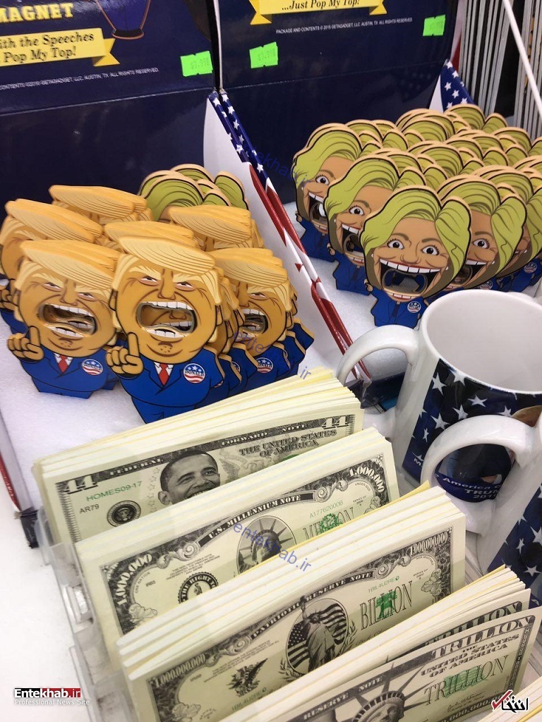 دو تصویر جالب از بازار داغ عروسک فروشی ترامپ و هیلاری در آمریکا