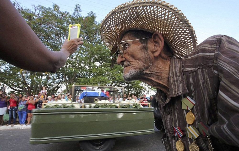 تصاویر : مراسم تشییع فیدل کاسترو