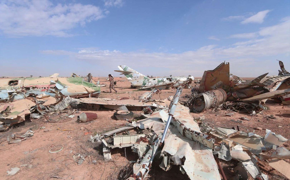 تصاویر : گرفتن فرودگاه نظامی رقه از داعش‎
