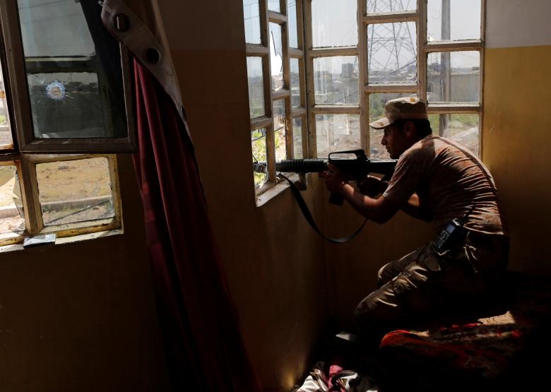 تصاویر : ادامه نبرد برای بازپس‌گیری موصل از دست داعشی‌ها