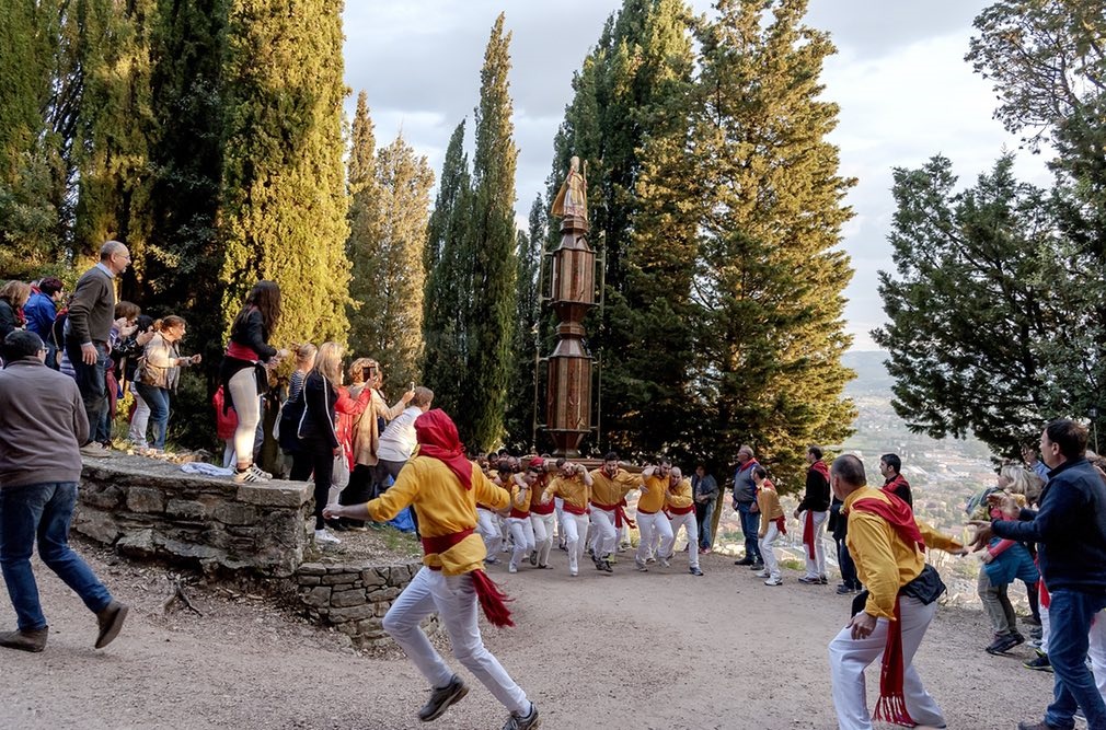 تصاویر : جشنواره سنتی «رقابت شمع‌ها» در ایتالیا‎