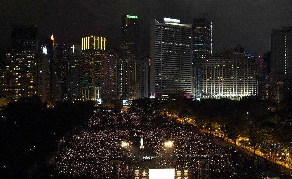 تصاویر : مراسم سالگرد حادثه میدان تیانانمن در هنگ کنگ‎