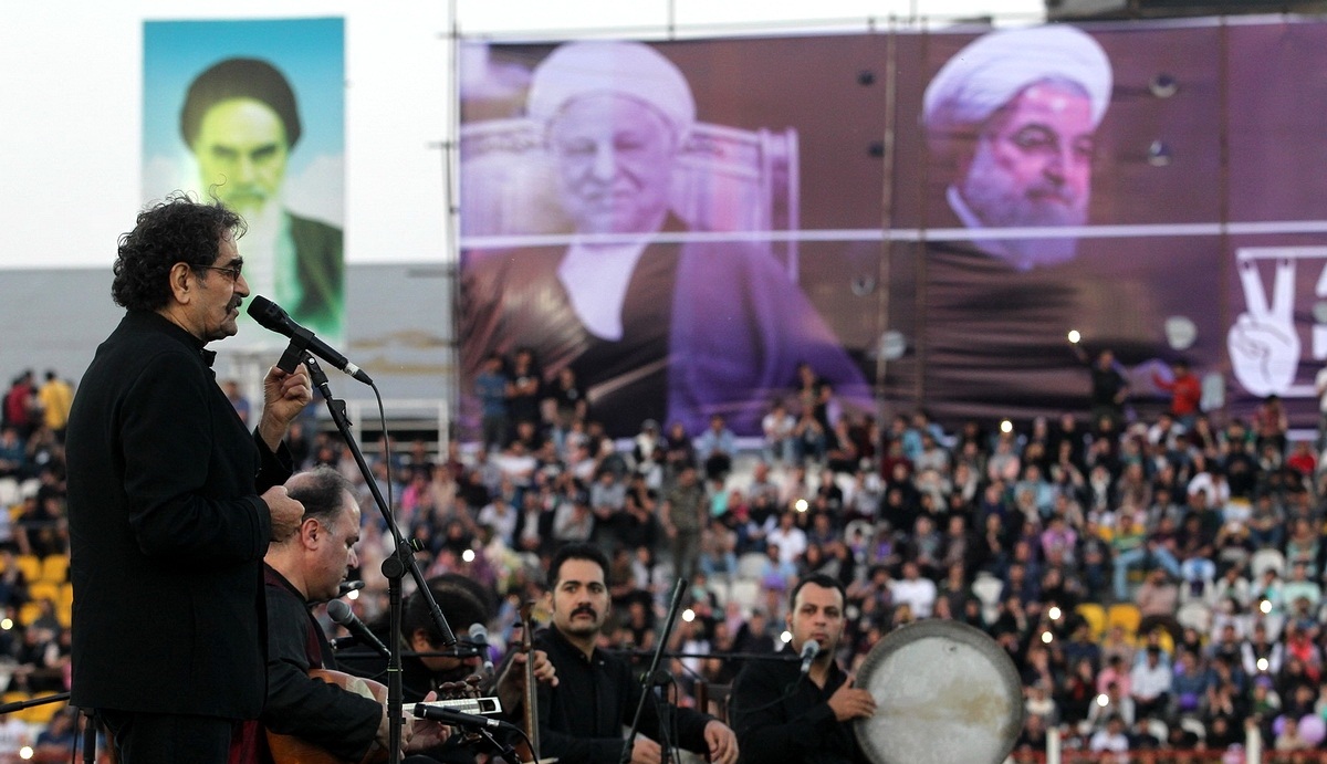 تصاویر : جشن هواداران روحانی در رشت و کرمان