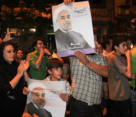 سخنان ضدایرانی ترامپ در عربستان را نادیده بگیرید؛ ایرانیان حق داشتند که در خیابان ها برای پیروزی روحانی جشن بگیرند