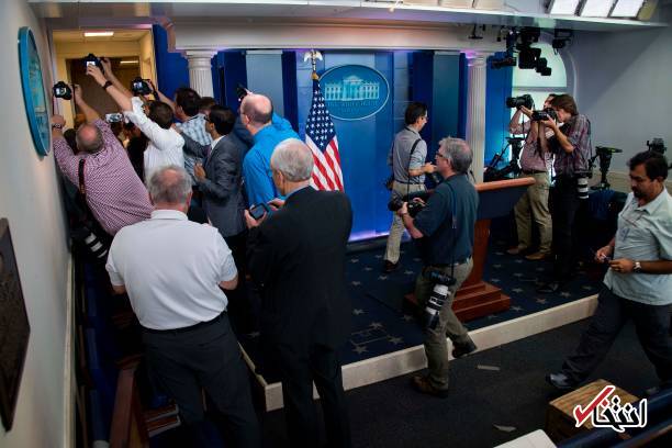 تصاویر : خداحافظی شان اسپایسر با کاخ سفید و معارفه سارا سندرز