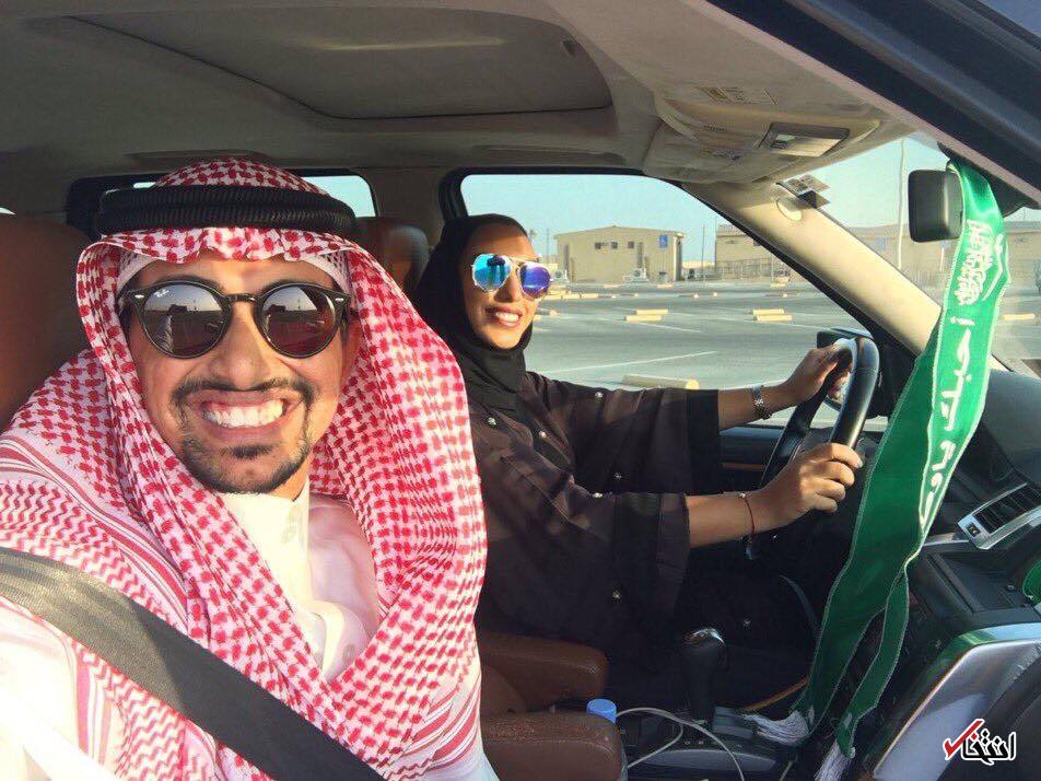 عکس/ آموزش رانندگی مرد عربستانی به همسرش