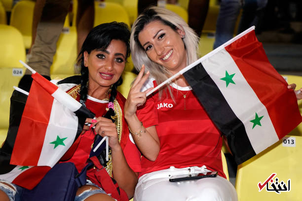 عکس/ زنان سوری تماشاگر دیدار تیم ملی سوریه و استرالیا در استادیوم