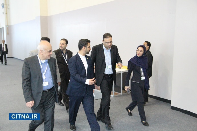 تصاویر: از بازدید وزیر ارتباطات از پاویون ایران در نمایشگاه تلکام بوسان