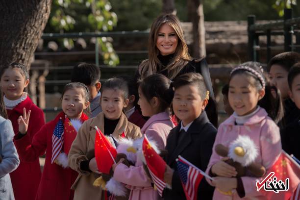 عکس/ هدیه همسر ترامپ به کودکان چینی