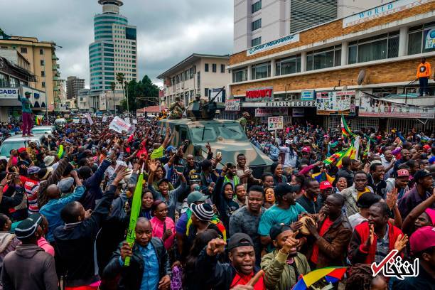 تصاویر : جشن هزاران نفر از مردم زیمباوه از اقدام ارتش علیه موگابه
