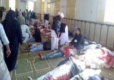 افزایش کشته‌های حمله به مسجد العریش در سیناء به ۲۳۵ تن/ تعویق در بازگشایی گذرگاه رفح