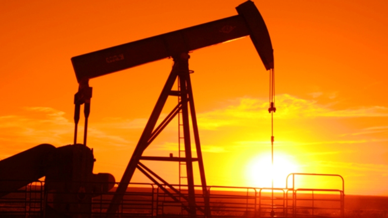 رویترز: مشتریان نفتی ایران در اروپا به خرید ادامه می دهند