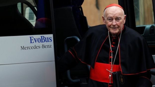 آزار جنسی در کلیسا؛ سکوت پاپ در برابر اتهام پنهان‌کاری