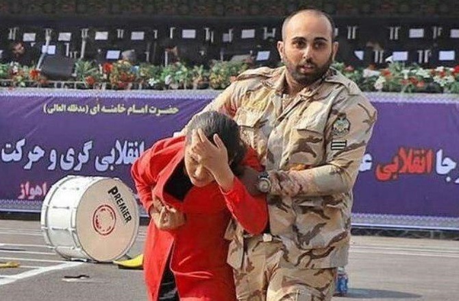 درخواست سردار کمالی: این سرباز فداکار در حمله تروریستی اهواز را شناسایی کنید +عکس