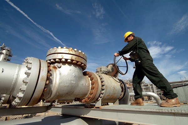 المیادین: امریکا برای عراق به منظور خرید گاز از ایران معافیت تحریمی صادر می کند