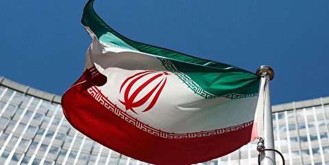 اسکای نیوز: ایران می‌تواند هم از بازار نفت هم از بازار سیاه پول در بیاورد / قرار نیست با تحریم، تهران سینه خیز به سمت واشنگتن برود