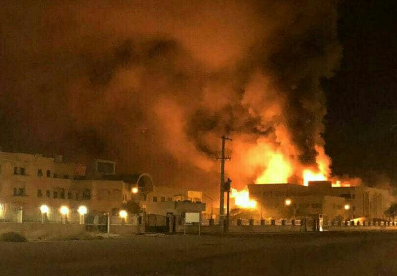 آتش سوزی یک واحد مسکونی در کرج 9 نفر را روانه بیمارستان کرد