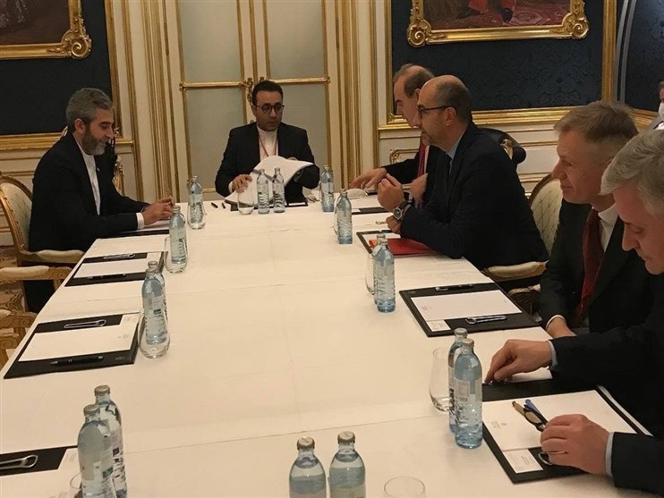 کوروش احمدی کوروش احمدی