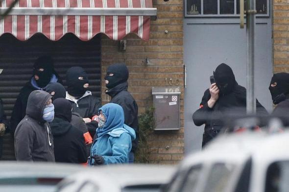 تصاویر : عملیات دستگیری مظنون حملات پاریس