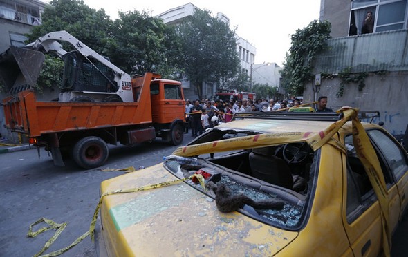 تصاویر : انفجار در حسینیه‌ای در جنوب تهران
