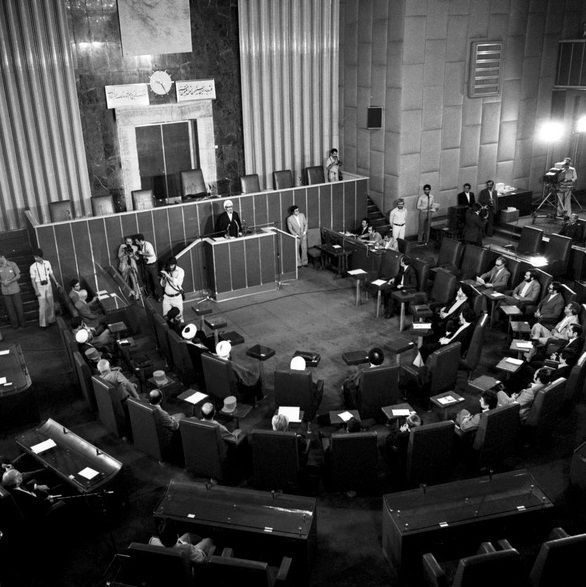 تصاویر : افتتاح نخستین دوره مجلس درسال 59