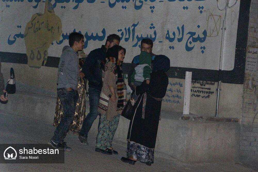 فوری/ وقوع زلزله 7.3 ریشتری در کرمانشاه / زلزله 7.2 ریشتری در سلیمانیه عراق / کانون زمین لرزه عراق است / زمین لرزه اصلی تمام شده است/ پس لرزه ها ادامه دارد / تعدادی مجروح در «قصرشیرین» زیرآوار هستند / برق کلیه روستاهای اطراف قصرشیرین و کرمانشاه قطع شده / تاکنون 6 نفر جان باخته اند / گسل ها فعال نیستند؛ مردم به شایعات توجه نکنند +فیلم و تصاویر / جزئیات زلزله در نقاط مختلف ایران و تهران فوری/ وقوع زلزله 7.3 ریشتری در کرمانشاه / زلزله 7.2 ریشتری در سلیمانیه عراق / کانون زمین لرزه عراق است / زمین لرزه اصلی تمام شده است/ پس لرزه ها ادامه دارد / تعدادی مجروح در «قصرشیرین» زیرآوار هستند / برق کلیه روستاهای اطراف قصرشیرین و کرمانشاه قطع شده / تاکنون 6 نفر جان باخته اند / گسل ها فعال نیستند؛ مردم به شایعات توجه نکنند +فیلم و تصاویر / جزئیات زلزله در نقاط مختلف ایران و تهران