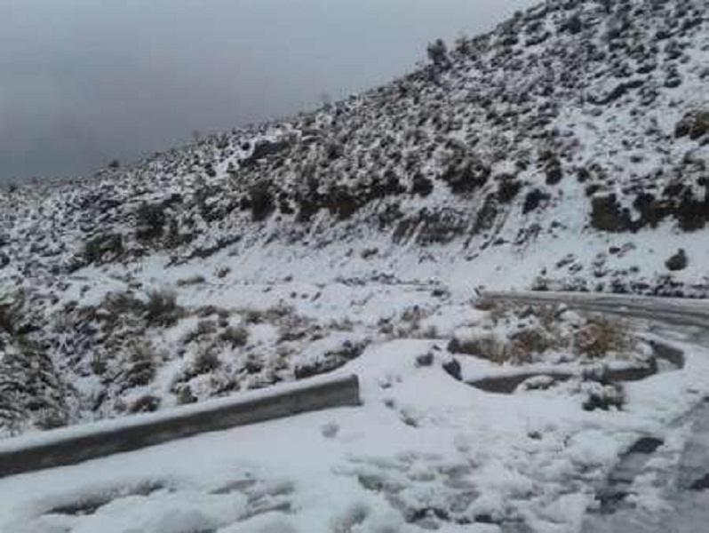 سرمای کم سابقه در خوزستان؛ دزفول سفید پوش شد