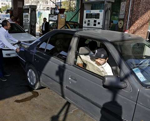 سهمیه بنزین آژانس های درون شهری و خودروهای بین شهری مشخص شد