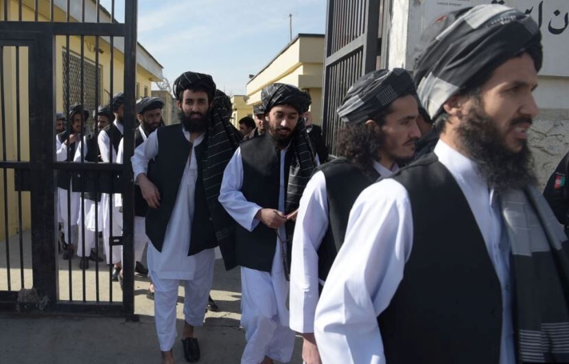 آزادی 100 زندانی طالبان توسط  دولت افغانستان