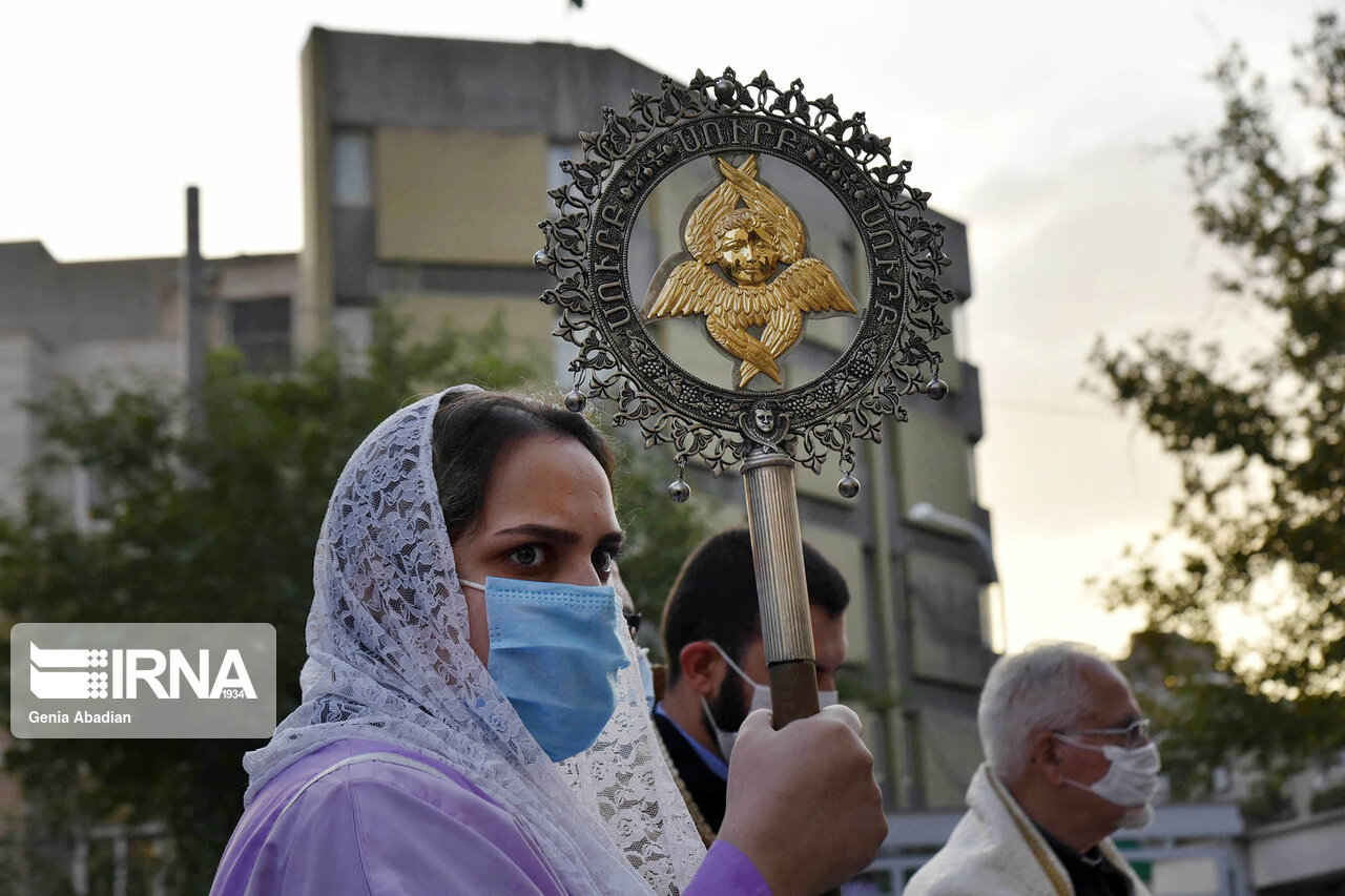 تصاویر: بزرگداشت صلیب مقدس