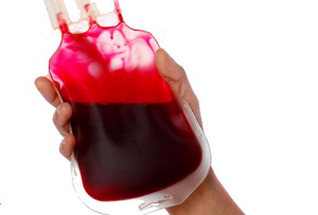 اهدای خون کاهش یافته مردم یاری کنند