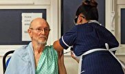 ویدیو / ویلیام شکسپیر هم واکسن کرونا زد / دومین نفری که امروز در برتانیا واکسن بیوتک-فایزر را زد، پیرمردی ۸۱ساله بود