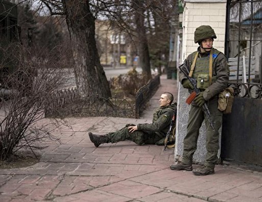 توقیف کشتی روسی در راستای تحریمهای مسکو / مکرون: جهان برای جنگ طولانیمدت آماده باشد / واشنگتنپست: زلسنکی پیشنهاد آمریکا برای ترک کییف را نپذیرفت / بلومبرگ: آمریکا به دنبال حذف روسیه از سامانه «سوئیفت» است توقیف کشتی روسی در راستای تحریمهای مسکو / مکرون: جهان برای جنگ طولانیمدت آماده باشد / واشنگتنپست: زلسنکی پیشنهاد آمریکا برای ترک کییف را نپذیرفت / بلومبرگ: آمریکا به دنبال حذف روسیه از سامانه «سوئیفت» است