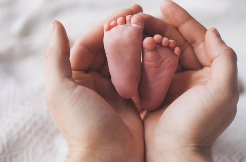 وزارت بهداشت: سالانه ۳۰۰هزار سقط جنین غیرقانونی در ایران انجام میشود وزارت بهداشت: سالانه ۳۰۰هزار سقط جنین غیرقانونی در ایران انجام میشود