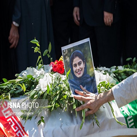 تصاویر: مراسم تشییع پیکر خبرنگاران فقید ایسنا و ایرنا