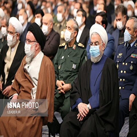 تصاویر: دیدار جمعی از مسوولان نظام و سفیران کشورهای اسلامی با مقام معظم رهبری
