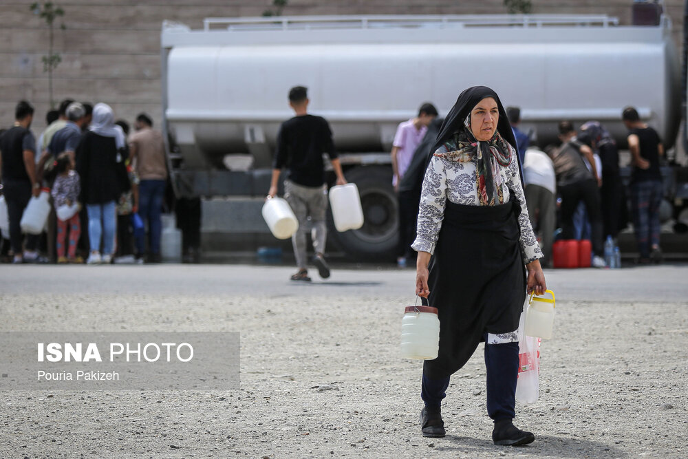 آبرسانی با تانکر در شهر همدان